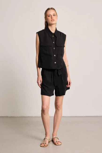 Sleeveless Tencel Shirt with Pockets Belted Shorts - Black - 1