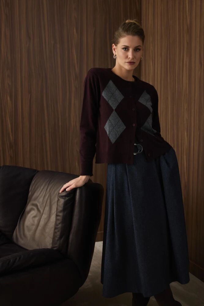 Baklava Desenli V Yaka Yün Triko & Yünlü Uzun Kloş Etek Kombini