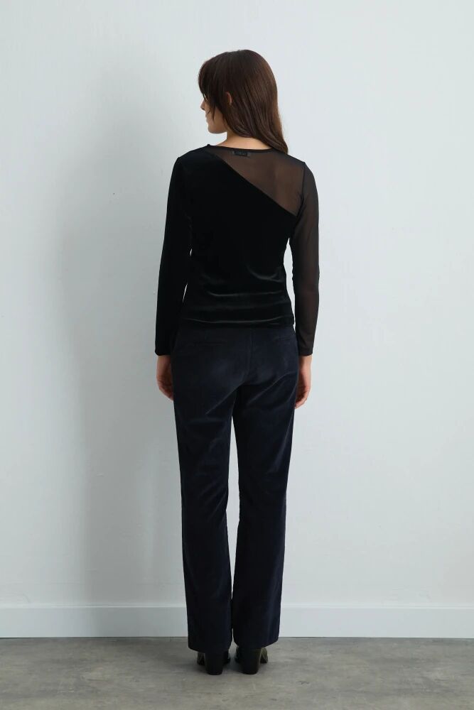 Asimetrik Tül Yakalı Kadife Bluz & Boru Paça Pantolon - Siyah - 2