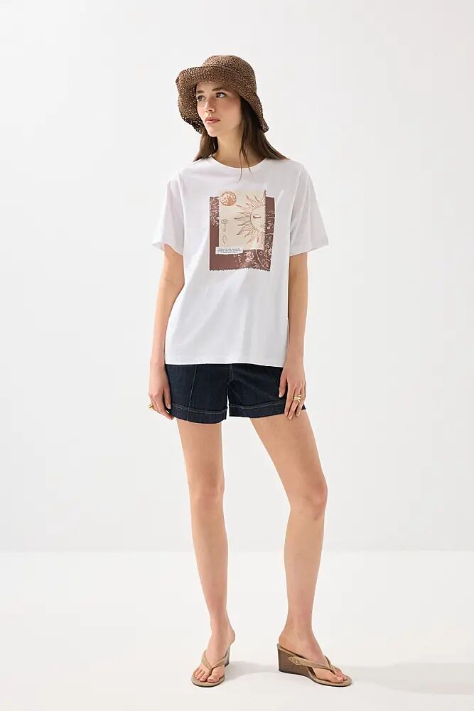 Basklı Pamuk Tshirt & Denim Şort Kombini 