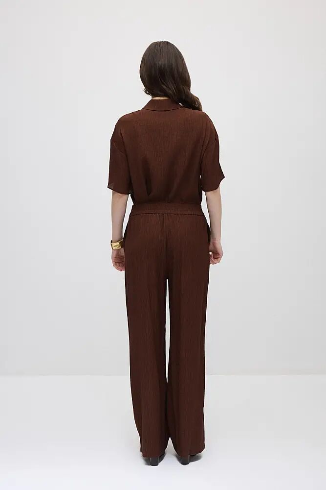 Kısa Kollu Bluz & Bol Paça Krinkıl Pantolon Takım - Kahverengi - 2