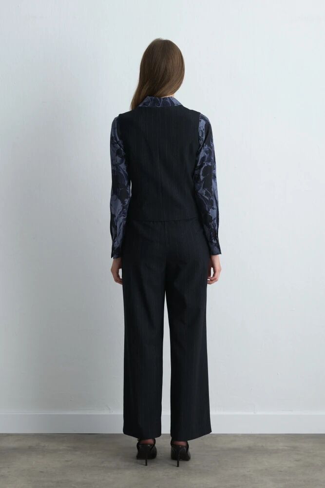 Anka Koleksiyonu Asimetrik Kesim Yünlü Yelek & Silik Çizgi Pantolon - Lacivert Takım - 2