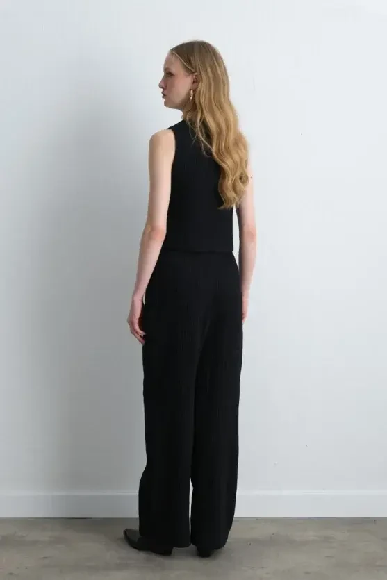 Anka Collection Crinkle Pants - Black - 4