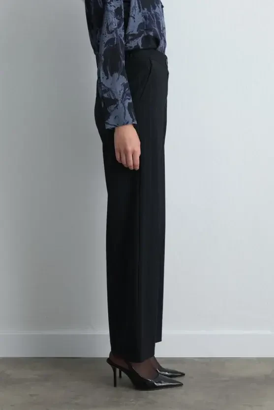 Anka Collection Wool Blend Soft Stripe Pants - Navy Blue - Gusto