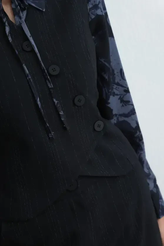 Anka Koleksiyonu Asimetrik Kesim Yünlü Yelek - Lacivert - Gusto