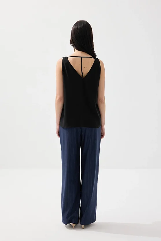 Arkası İp Detaylı Atlet - Siyah - Gusto