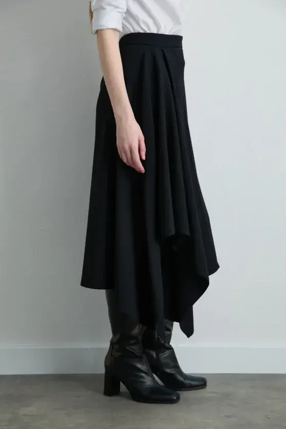 Asymmetrical Cut Wool Skirt - Navy Blue - Gusto