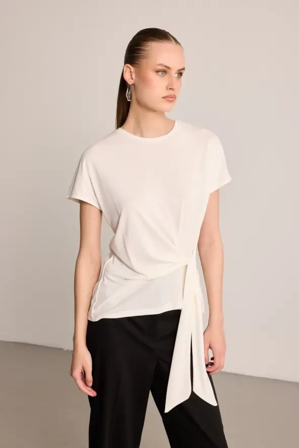 Bağlama Detaylı Modal Bluz - Ekru - Gusto