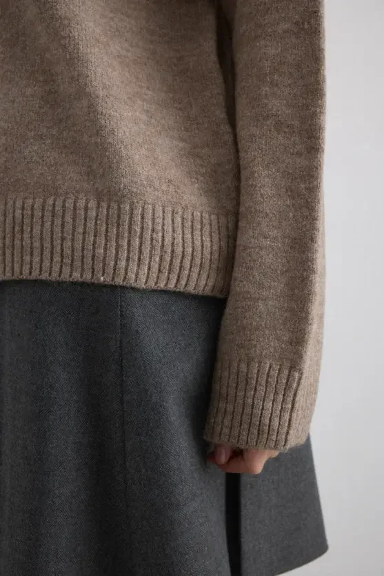 Basic Knit Sweater - Mink - Gusto