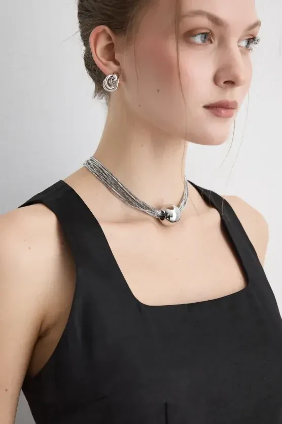 Beli Kemerli Kare Yaka Tafta Midi Elbise - Siyah - 4