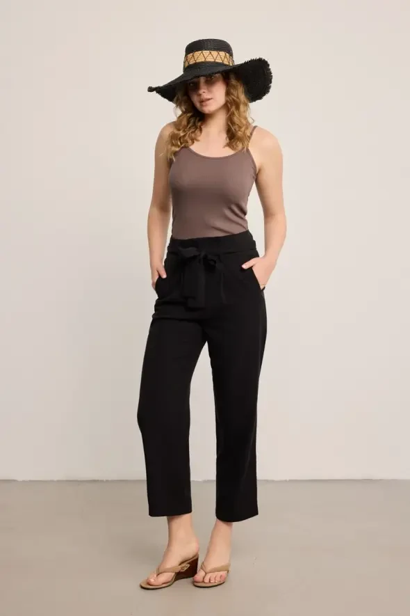 Beli Kemerli Yüksek Bel Tencel Pantolon - Siyah - 10