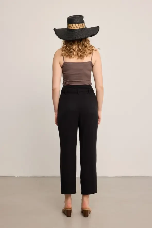 Beli Kemerli Yüksek Bel Tencel Pantolon - Siyah - 13