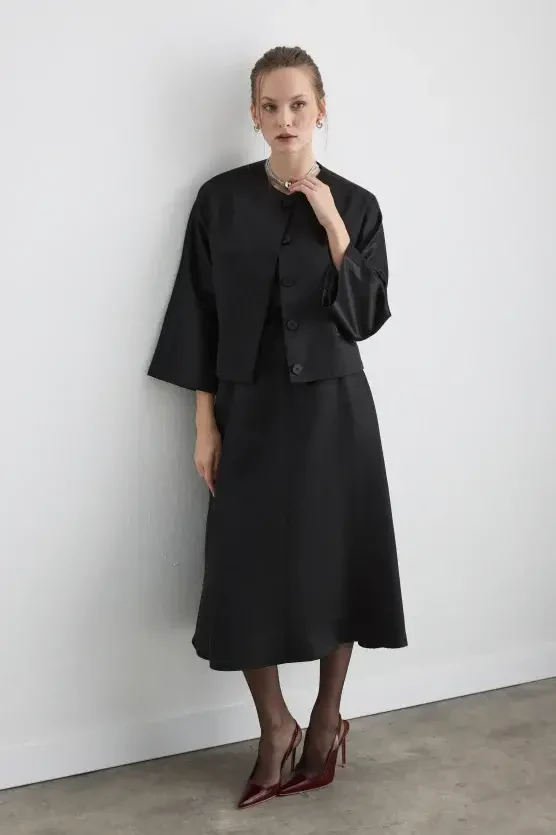 Belted Square-Neck Taffeta Midi Dress - Black - Gusto