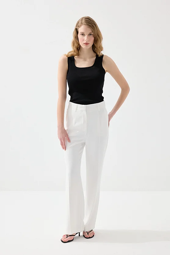Bol Paça Krep Pantolon - Beyaz - Gusto