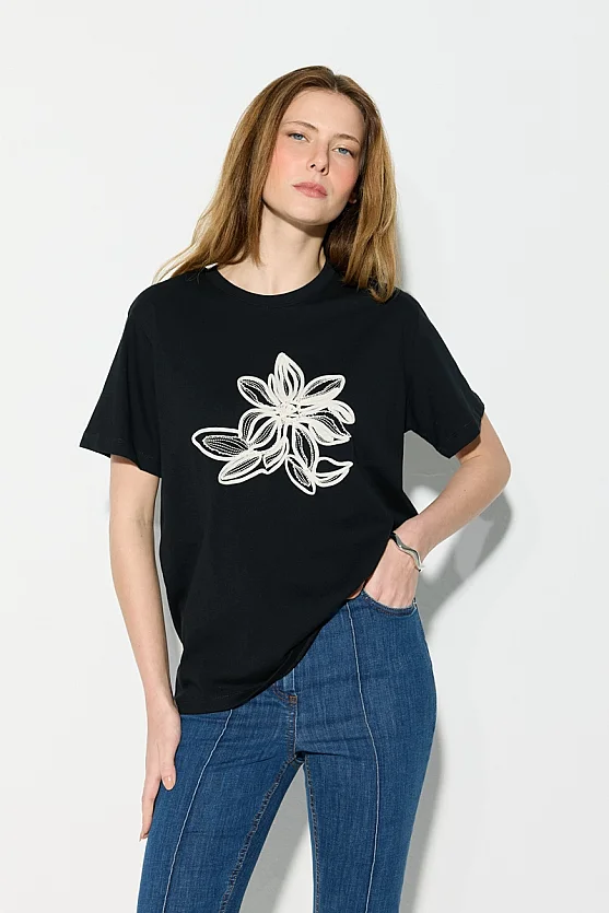 Boncuk İşlemeli Nakışlı Pamuk T-shirt - Siyah - Gusto