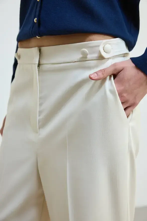 Boru Paça Beli Düğmeli Kumaş Pantolon - Ekru - 4