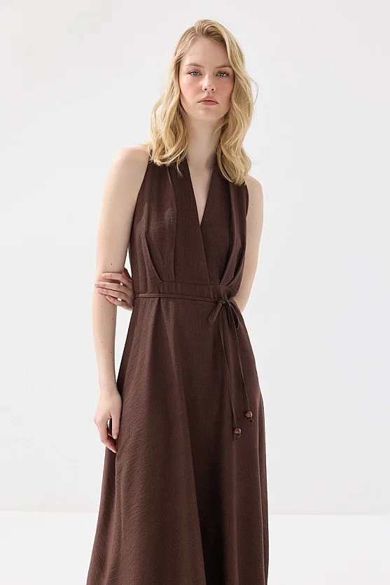 Anvelop Kesim Beli İp Kemerli Kloş Elbise - Kahverengi - Gusto