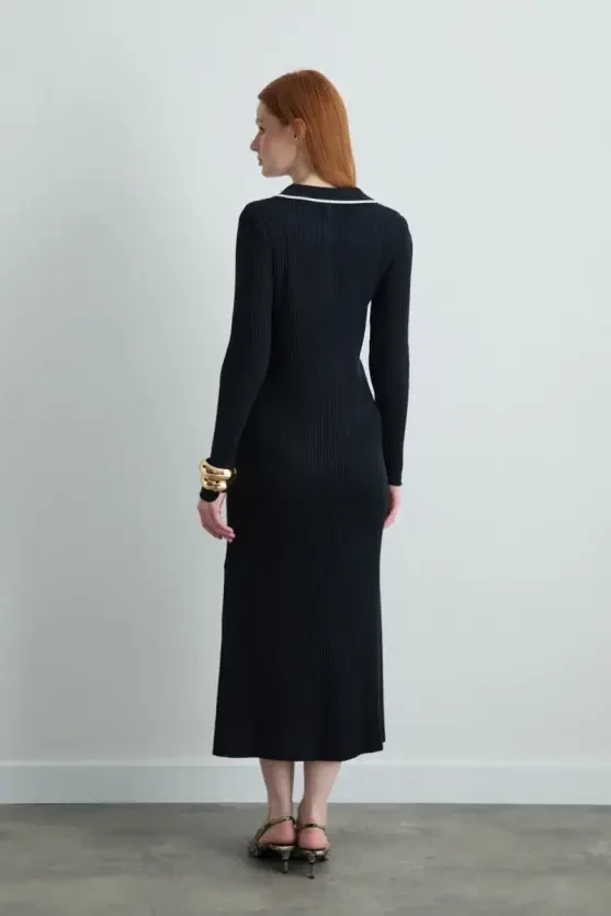 Button-Detail Polo Neck Knit Dress - Navy Blue - Gusto