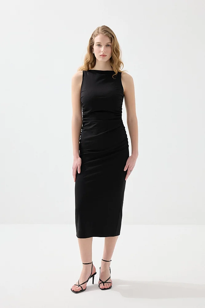 Büzgülü Kayık Yaka Uzun Likralı Abiye Elbise - Siyah Siyah