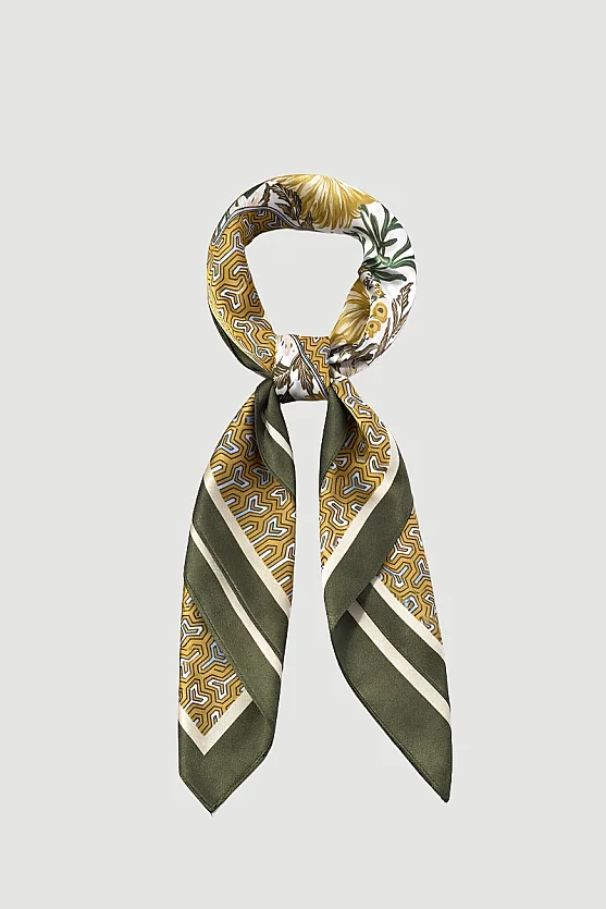 Çiçek Desenli Fular - Yeşil - 1