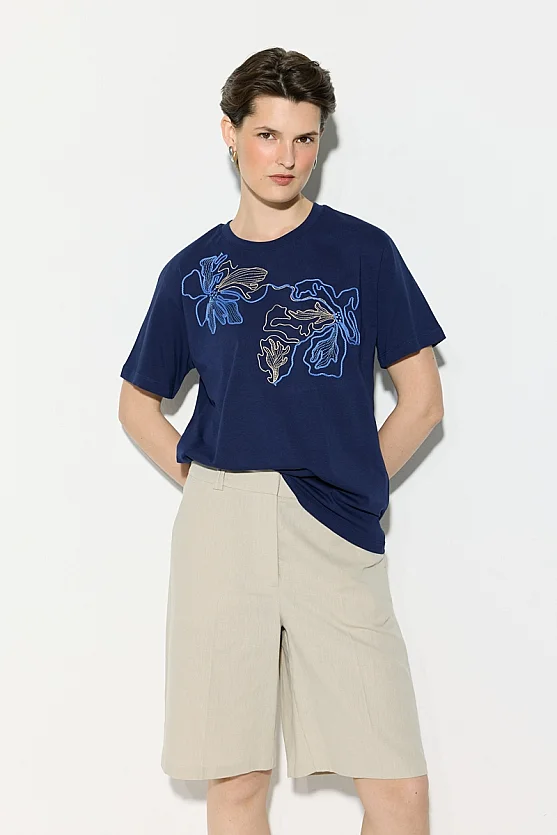 Çiçek Nakışlı Pamuk T-shirt - Lacivert - Gusto