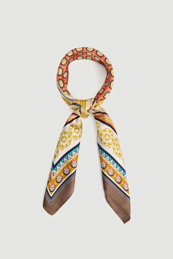 Colorful Striped Patterned Scarf - Beige - Gusto