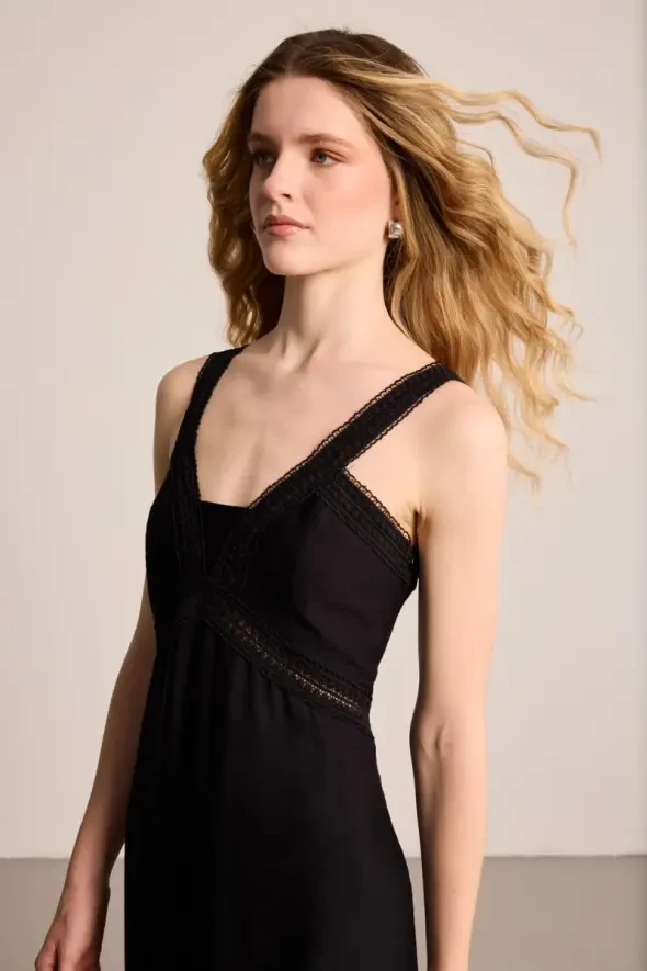 Dantel Detaylı Askılı Elbise - Siyah - Gusto