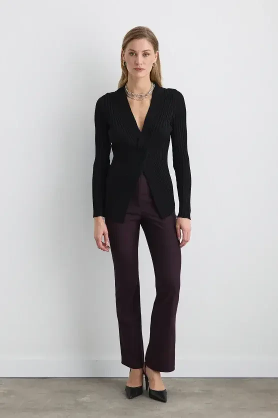 Knot-Detail Viscose Knit Blouse - Black - Gusto