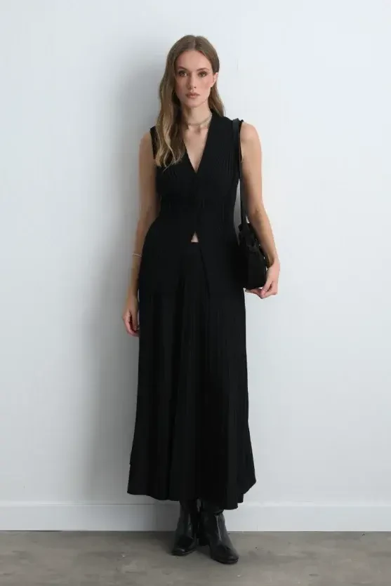 Düğüm Detaylı Viskon Triko Bluz - Siyah - Gusto