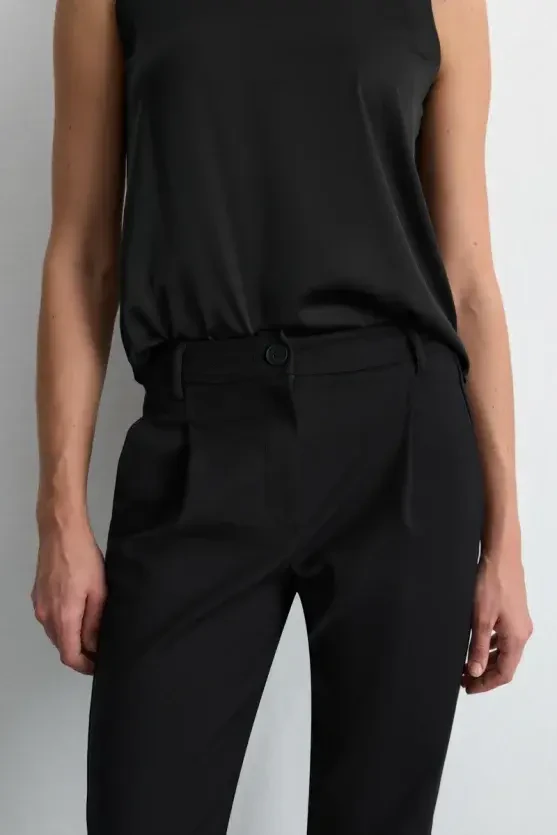 Anka Collection Pleated Tapered Pants - Black - 2