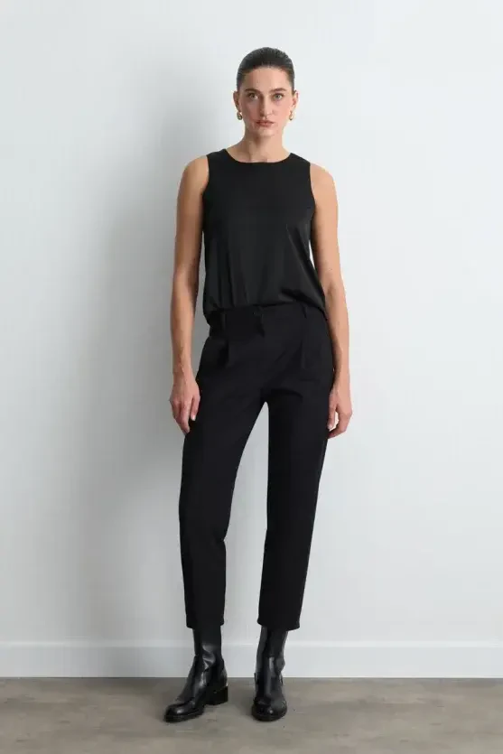 Anka Collection Pleated Tapered Pants - Black - 1