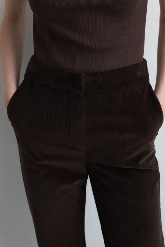 Anka Collection Ribbed Velvet Tapered Pants Brown - Gusto