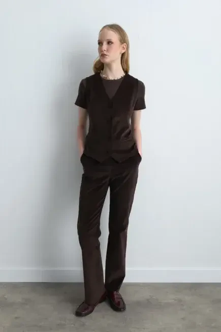 Anka Collection Ribbed Velvet Vest - Brown - Gusto (1)