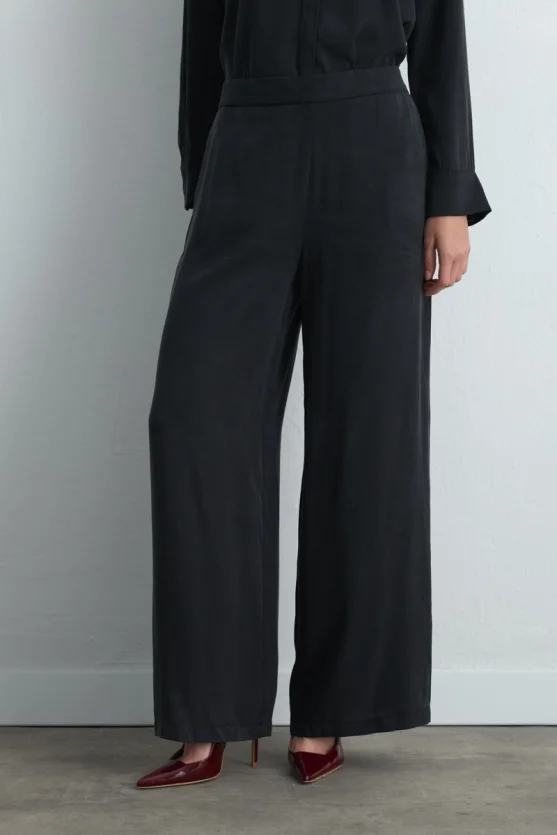 Anka Collection Wide Leg Lyocell Pants Black - Gusto
