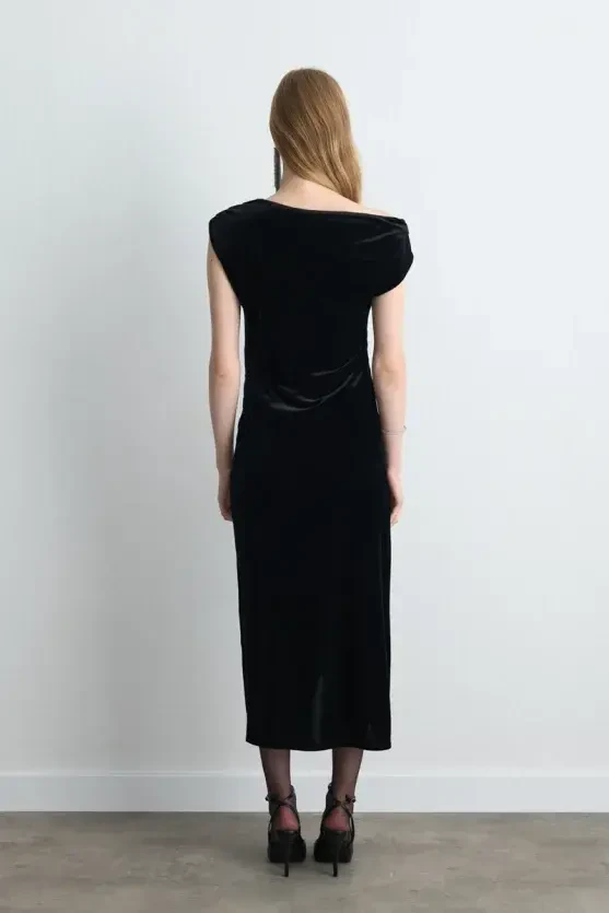 Asymmetric One-Shoulder Velvet Long Dress - Black - 7
