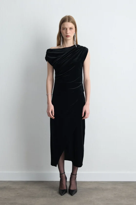 Asymmetric One Shoulder Velvet Long Dress Black - 4