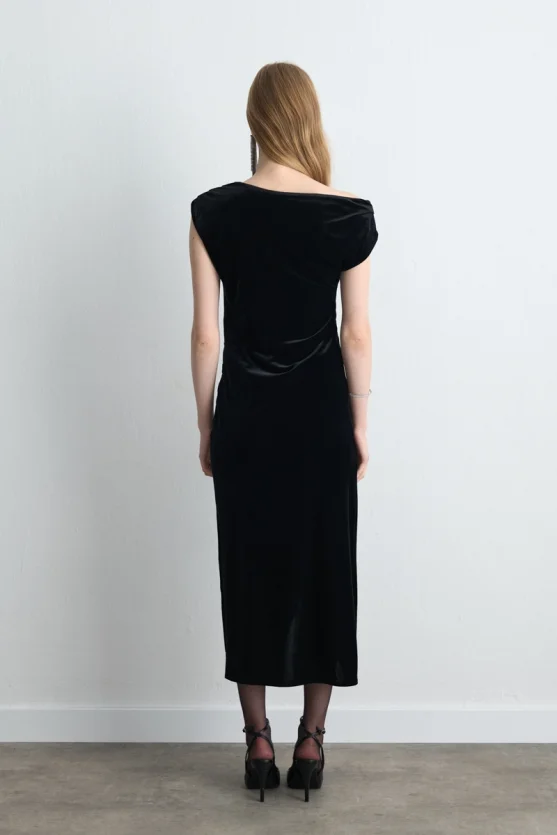 Asymmetric One Shoulder Velvet Long Dress Black - Gusto