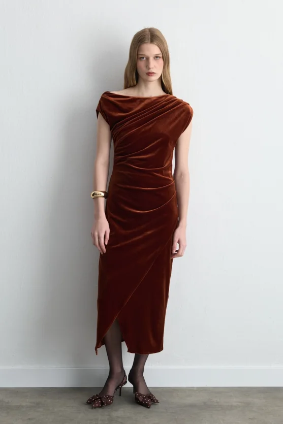 Asymmetric One Shoulder Velvet Long Dress Brick - Gusto