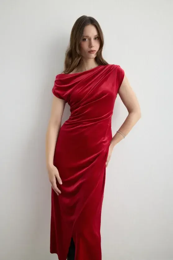Asymmetric One Shoulder Velvet Long Dress - Red - 6