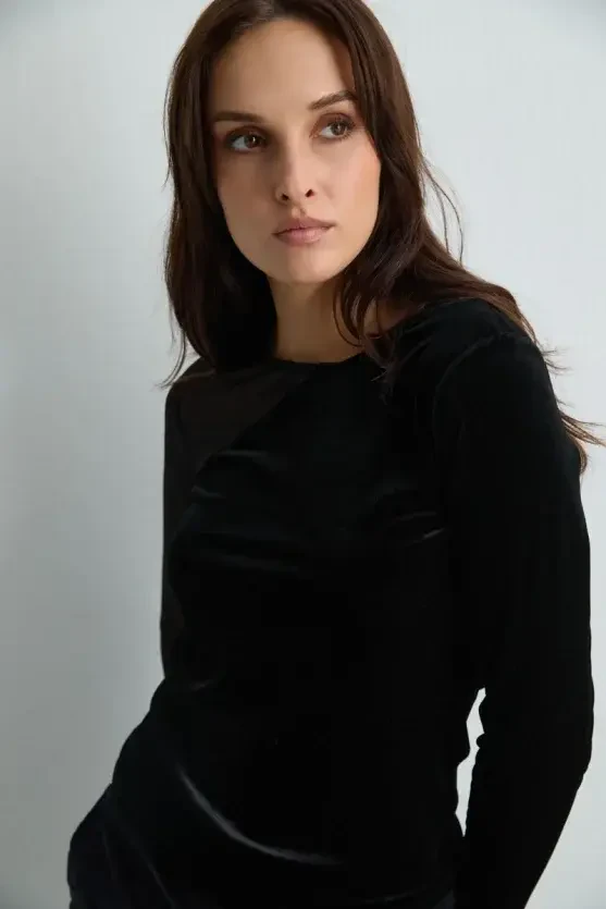 Asymmetrical Tulle-Collared Velvet Blouse - Black - 3