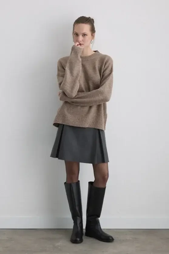 Basic Knit Sweater - Mink - Gusto