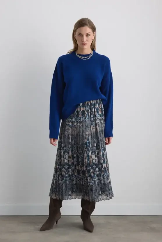 Basic Knit Sweater - Sax Blue - 2