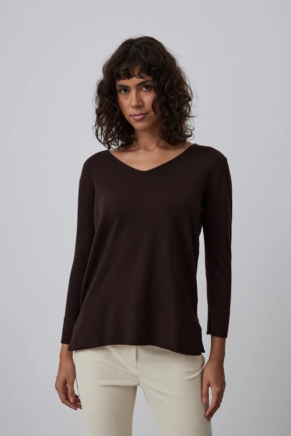 Basic Knitwear with V Neck- Brown - 1