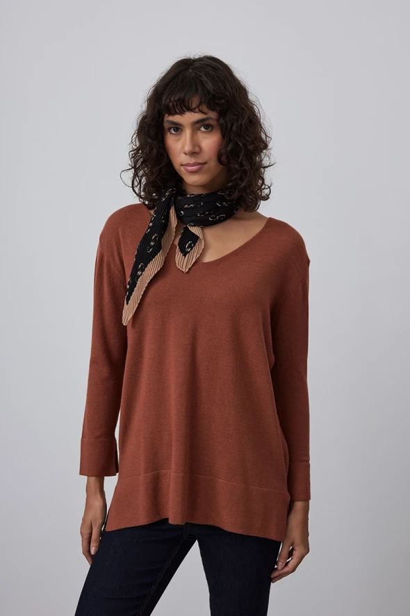 Basic Knitwear with V Neck- Tan - 1