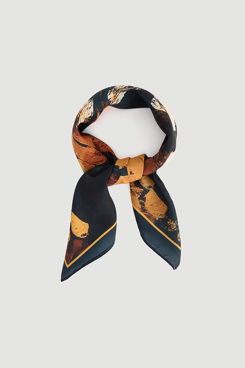 Batik Pattern Scarf Black - 1