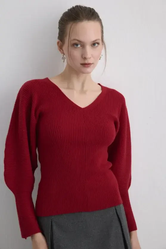 Batwing Sleeve Wool Knit - Red - Gusto
