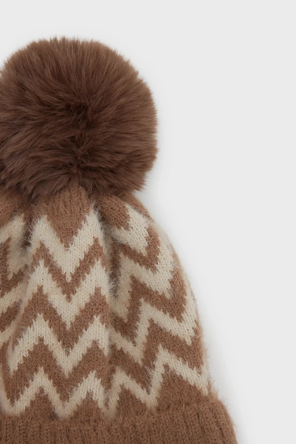 Beanie with Pompom Detailed - Camel - 2