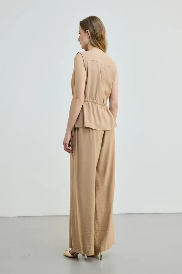 Belted Sleeveless Blouse - Camel - 4
