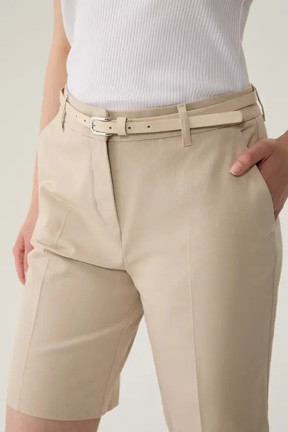 Bermuda Shorts with Leather Belted - Beige - 3