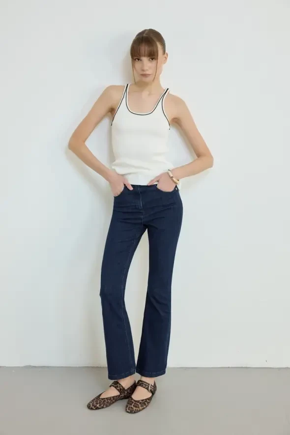 Biye Detailed Knit Tank Top - White - Gusto